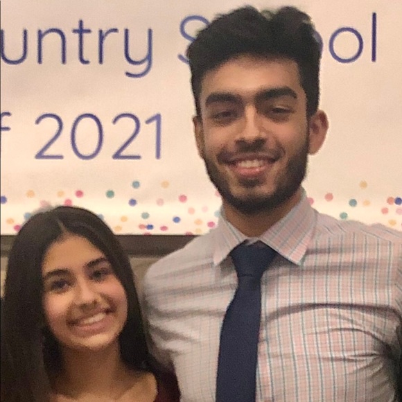 Meet your Posher, Holly - Picture 3 of 3